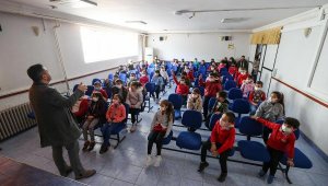 Buca'da çocuklara çevre eğitimi verildi