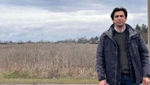 Çalışanlarını tahliye etti, kendisi mahsur kaldı