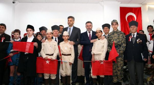 Çanakkale Şehitleri Bayraklı'da anıldı