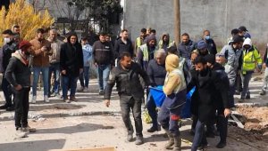 Denizli'de göçük altında kalan işçi hayatını kaybetti