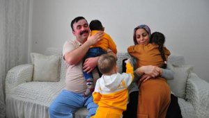 Evlat sevgisi tatmak için okuma yazma öğrendi