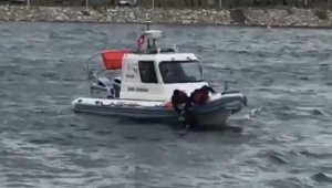 Feribottan denize atlayan genç kurtarılamadı