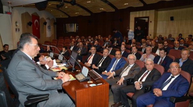 İhracatçılar sandığa gidiyor