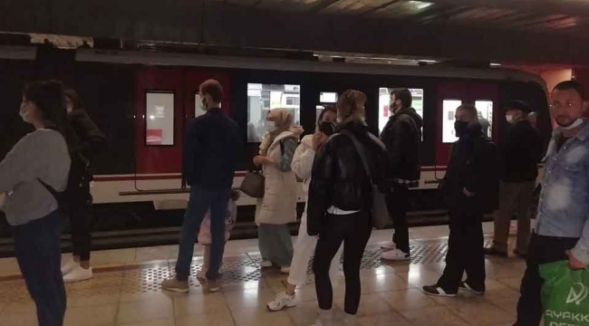 İzmir'de dehşet! Metronun önüne atladı