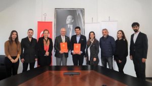 İzmir Ekonomi Üniversitesi öğrencilerine 'staj' imkanı sağlanacak