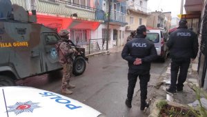 İzmir'de aranan 26 kişi operasyonla yakalandı