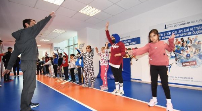 İzmir'de 'İlle de spor olsun' etkinliği düzenlendi