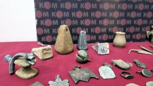 İzmir'de tarihi eser operasyonu: 2 gözaltı