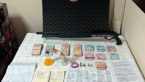 İzmir'de tefecilere operasyon: 4 gözaltı