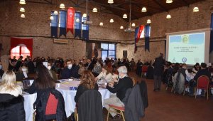 İzmir'de turizm çalıştayı düzenlendi