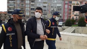 Kaldığı otelin sahibini öldürdü, 'Küfretti' dedi