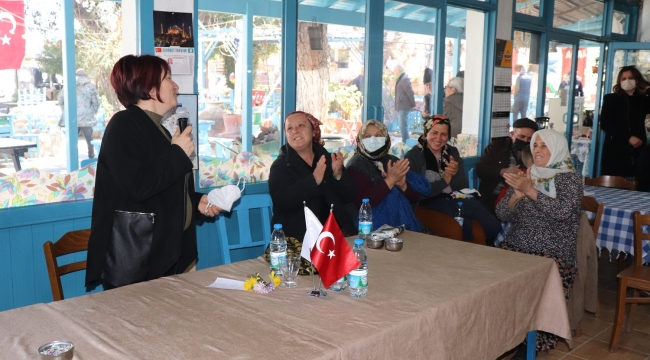 Karaburun Belediyesi depremzedelere ev yapıyor