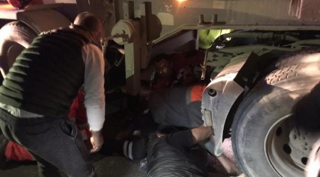 Kazaya müdahale ederken TIR'ın altında kalan polisin bacağı kesildi