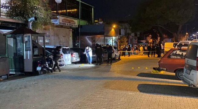 Manisa'da eğlence mekanı önünde silahlı kavga