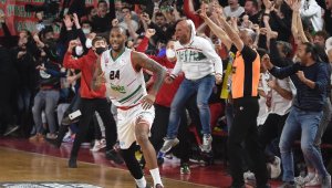 Pınar Karşıyaka'dan inanılmaz zafer