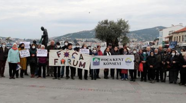 Rusya'nın Ukrayna'yı işgali Foça'da protesto edildi