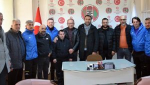 Turgutluspor'da Nadir Arıkan imzayı attı