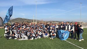 Yaşar Üniversitesi'nden Ünilig'de 2'de 2