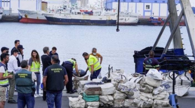 2.9 ton kokain yakalandı, 4 Türk 5 gözaltı