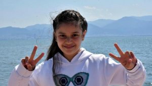 8 yaşındaki dünya matematik birincisi Kumsal, iklim aktivisti oldu