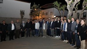 AK Parti İzmir İl Başkanı Sürekli, sağlık çalışanlarıyla sahur yaptı