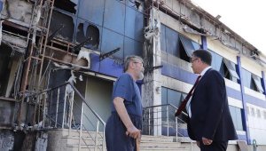 Alaşehir'de yaş sebze ve meyve paketle işletmesinde yangın