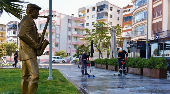 Aliağa Belediyesi'nden bayram temizliği
