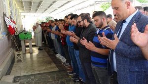 Arkadaşının kazara vurduğu liseli Arda, son yolculuğuna uğurlandı