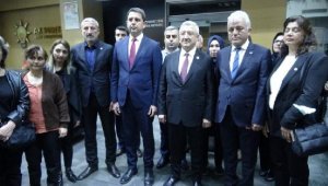 Bakan Soylu ile Bakan Kurum, İzmirli depremzedeleri dinledi