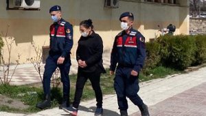 Baktığı yaşlılara uyku ilacı verip, para ve altınlarını çaldı