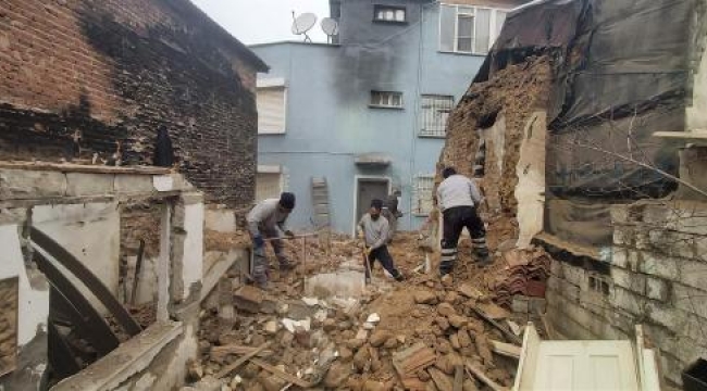 Balıkesir'de yaşayan Şahin ailesinin yanan evi yeniden inşa edildi