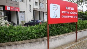 Bayraklı'nın 'Kentsel Dönüşüm Ofisi' vatandaşlara rehber oldu