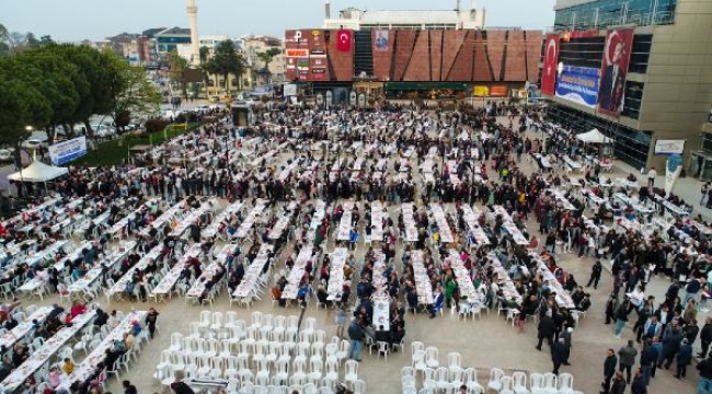 Biga Belediyesi iftar verdi