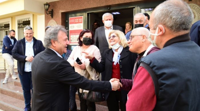 Bornova Kızılay Mahallesi sakinleri başkana teşekküre geldi