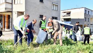 Çiğli'de temizlik seferberliği