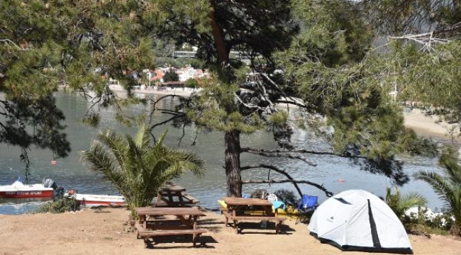 Ege'nin turistik ilçelerinde kamp fiyatları 60 TL'den başlıyor