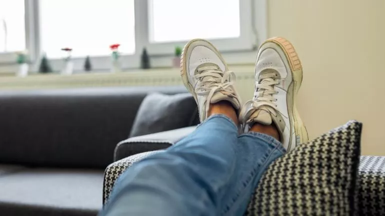 Eve ayakkabıyla girmek bilimsel olarak zararlı