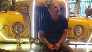 Evinde bıçaklanarak öldürüldü! Katil kayıp