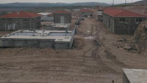 Foça'da arıtma tesisi inşaatına hırsızlar dadandı