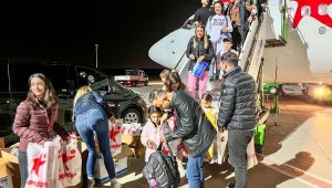 İlk defa uçağa binen öğrencilerin Çanakkale heyecanı