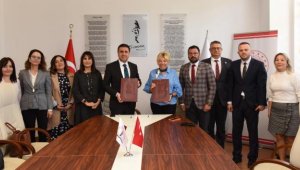 İmzalar çocukları toprakla buluşturan projeye 'devam' için atıldı