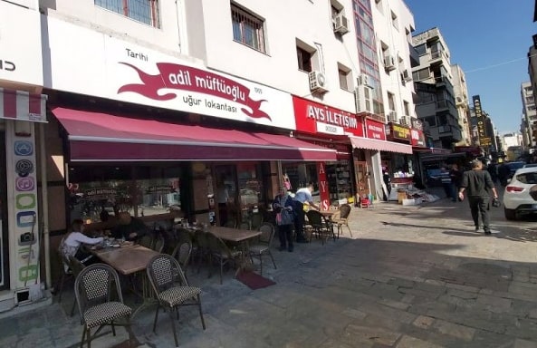 İzmir'in ünlü lokantası Adil Müftüoğlu kapandı