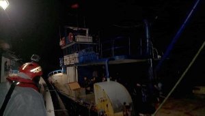 İzmir'de 168 göçmen ile 2 insan kaçakçısı yakalandı 