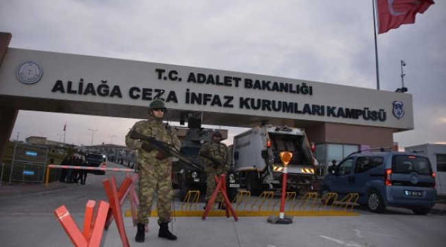 İzmir'de 'darbe girişimi' yapanların cezası onandı