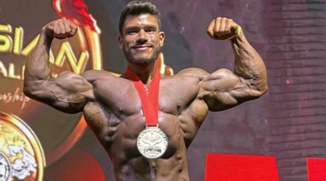 İzmirli vücut geliştirmeciden büyük başarı