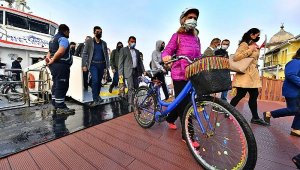 İzmirliler motorlu taşıt yerine bisikleti tercih etti
