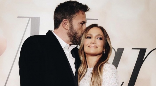 Jennifer Lopez ve Ben Affleck nişanlandı