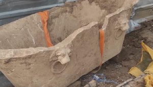 Roma dönemine ait 'küvet' ele geçirildi