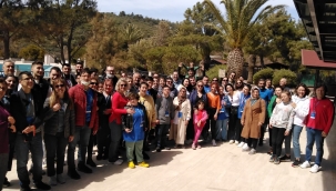 Konak Engelsiz Yaşam Köyü'nün çocukları, Kuşadası kampında eğlendi