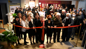 Lale Temelkuran Atölye Arkadaşları Resim Sergisi Bornova'da açıldı
